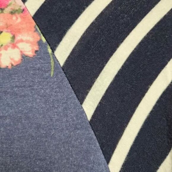 First Look Women's Large 3/4 length sleeve floral and stripe blue shirt - Picture 4 of 4